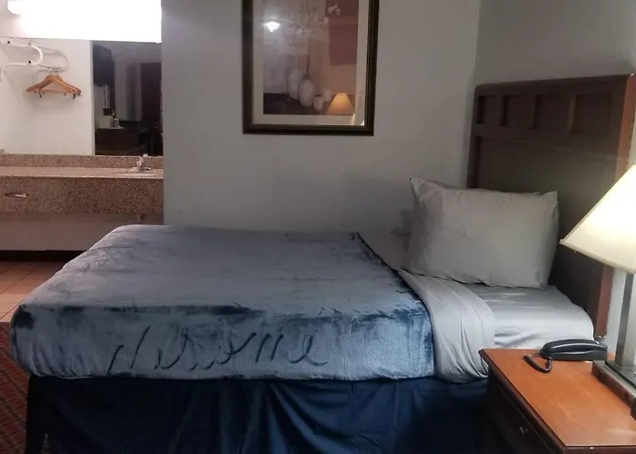 Osu Queen Hotel Room 118 Booking